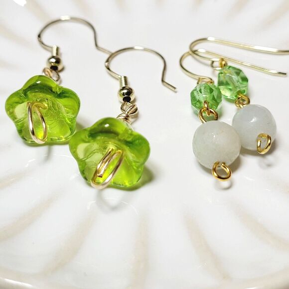 Artisan earrings  659# NEW bohemian Floral glass bead earrings Petite Amazonite - Picture 1 of 6